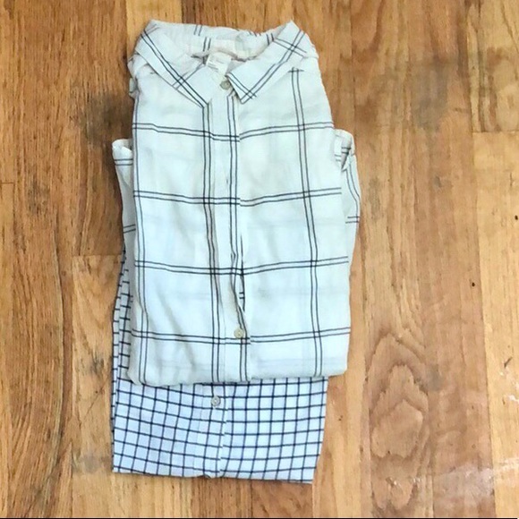 Button down blouses - Picture 1 of 1